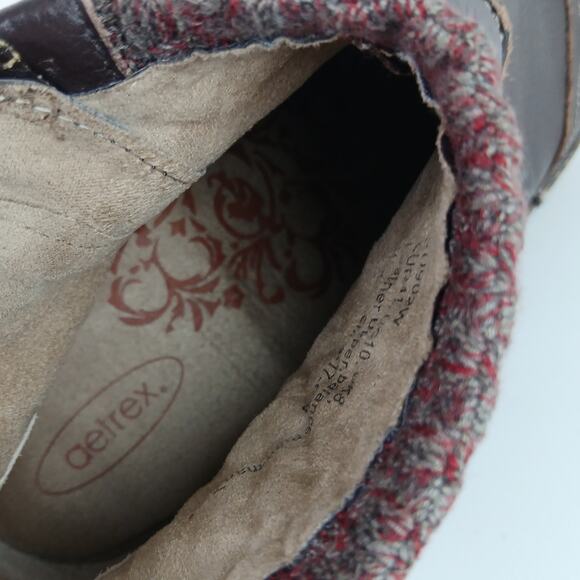 Aetrex SZ 10 Women's Tessa Sweater Ankle Boot Brown Leather SD902W - Picture 9 of 10